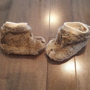 Old Navy Fur Booties Size 6-12 months